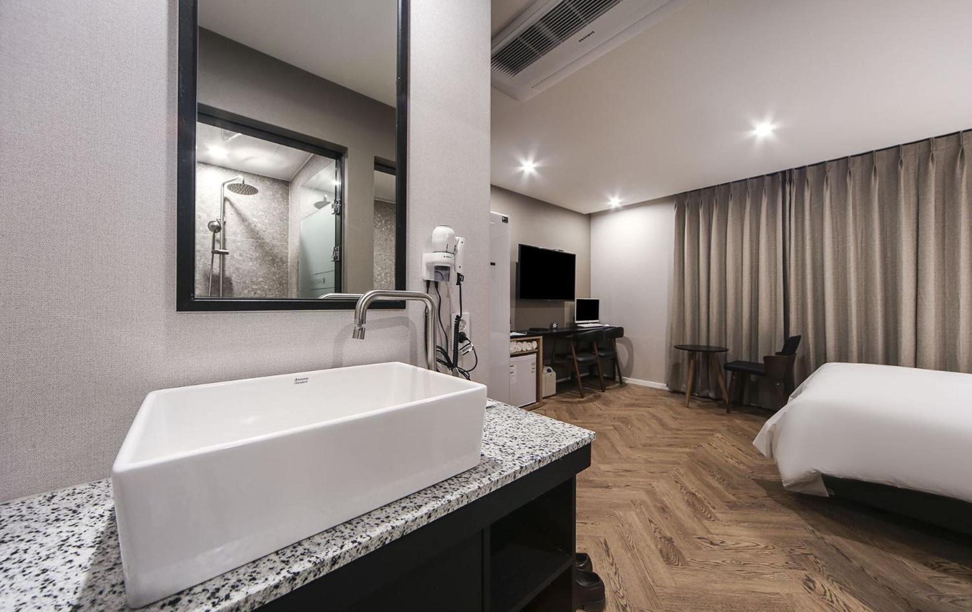 Maron Hotel Nampo Пусан Экстерьер фото